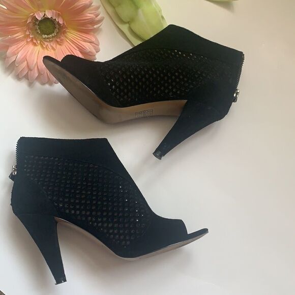 💥NINE West Gesture Open Toe Mesh Ankle Booties💥 - Picture 2 of 10